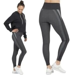 Spanx NWT Black Gray Haze Look at Me Now Seamless Track Stripe 50232R Size XS